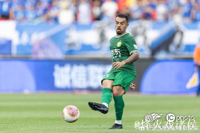 法比奥惊艳倒钩建功 北京国安客场1-0小胜武汉三镇 法比奥惊艳倒钩建功 北京国安客场1-0小胜武汉三镇